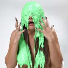 GirlsGetGunged: 