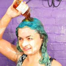 DungeonMasterOne: Turquoise-haired Daisy fills her hotpants with honey and cream