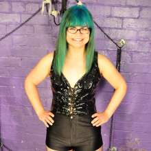 DungeonMasterOne: Turquoise-haired Daisy fills her hotpants with honey and cream