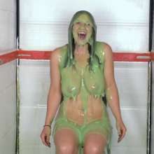 bosunbob: Messy Jessie and JellynCustard in our first HD video
