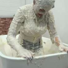 MostWam: Porridge Bath Bundle Amber Chloe And Corrine