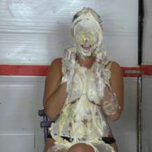 bosunbob: Harley stands in for Annabelle and takes the pies