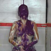 bosunbob: Harley stands in for Annabelle and takes the pies