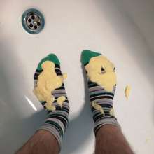 jamcustard22: Custard socks