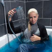 WAM Photography: Jennies Fully-clothed Bath