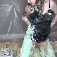 Jayce: Alice's Wonderland of Cakes, Hosiery, Icing to Nude, Full Feature!