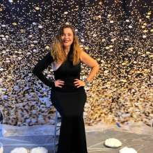 mrsbee: Mrs. Bee's Night at the Opera... not!  Some glam wam, though!