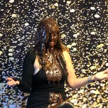 mrsbee: Mrs. Bee's Night at the Opera... not!  Some glam wam, though!