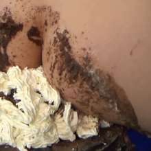 MissT: Cake Sitting with Tomoko