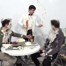 WamtasticUK: Customers Pick on Waiter and Get Served Lots of Mess