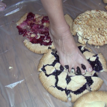 Jayce: happy feet friday!  messy, sweet, pies, cakes and feet nude W/ dixie!