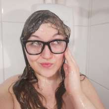 PennyBanks: Some naked syrupy selfies for you!