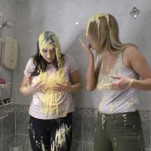 TheGungeZone: Lauren and Alicia's Messy Custard Fun