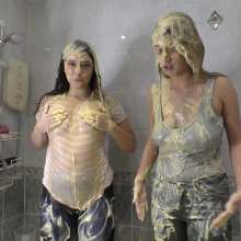TheGungeZone: Lauren and Alicia's Messy Custard Fun