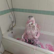 TheGungeZone: Bad Dolly's Mega Gunge Bath