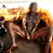 Kaydens: Kaydens' Vanilla Chocolate Pudding Pool