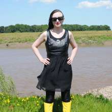 DungeonMasterOne: Honeysuckle in Mud Dress and Go-Go Boots!