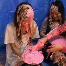Alumi: 3 young Japanese girls show their feet while pieing each other in the face