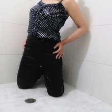 MadelineOasis: Lolita's Playful Shower in Jeans, Braless Top