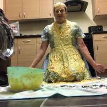 Bethyabdl: Alice in wamderland(crossdresser)