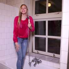 WetPlace: Beautiful Eileen Showering In Jeans