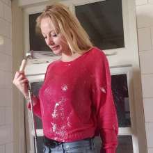 WetPlace: Beautiful Eileen Showering In Jeans