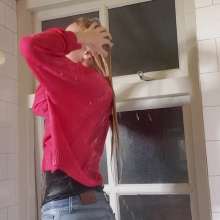 WetPlace: Beautiful Eileen Showering In Jeans