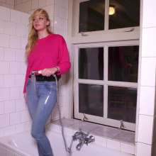 WetPlace: Beautiful Eileen Showering In Jeans