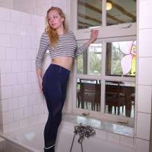 WetPlace: Beautiful Eileen Taking Shower In Blue Leggings