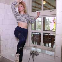 WetPlace: Beautiful Eileen Taking Shower In Blue Leggings