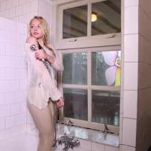 WetPlace: Beautiful Eileen Taking Shower In Cream Leggings