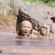 FOXY: Fantastic video "blue in mud"
