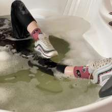 Wet Live Team: I Bathe in the Shower Only in Casual Clothes!  Got Very Wet