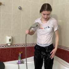 Wet Live Team: I Bathe in the Shower Only in Casual Clothes!  Got Very Wet