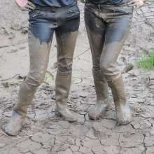 DungeonMasterOne: Jodhpur Mud Fun with Honeysuckle and Lucia!