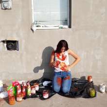Top Messy Girls: Lots of Food Outside