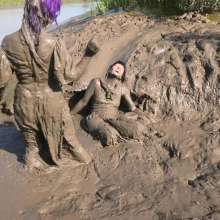 DungeonMasterOne: Princess Ballgown Mudbath