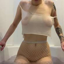 Wet_look_elena: Vika in Tights and T-shirt