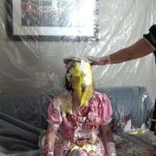 Beantwn: And For No Good Reason... Maids (with pies).