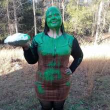 JD and Messy Andi: Another unseasonably warm day, another sploshing!