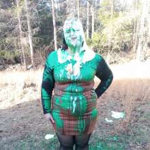 JD and Messy Andi: Another unseasonably warm day, another sploshing!