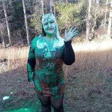 JD and Messy Andi: Another unseasonably warm day, another sploshing!