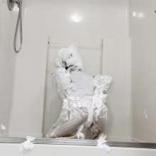 Pairofpies: Astronaut Lady Gets Pied