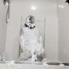 Pairofpies: Astronaut Lady Gets Pied