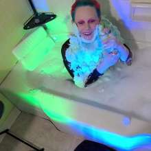 TrixiTease: Bath Fun | Part 1