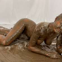 Messygirl: New Messygirl Download: Cassandra Becomes a Messygirl