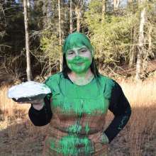 JD and Messy Andi: Andi's School Outfit Slimed!