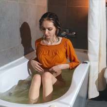 Wet Live Team: Gentle Bathing and Gorgeous Outfit, Wet Undressing