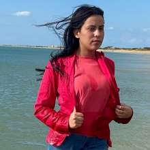 wet.look.me: Wetlook girl at the sunny beach get wet | Wetlook.biz