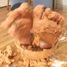 Mia_Mur: I'm Trying to Guess Food by My Toes!